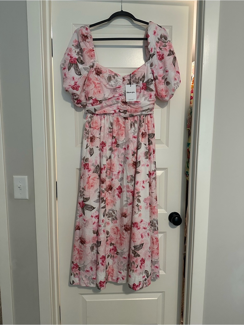 Showpo Pink and White Floral Puff Sleeve Midi Dress